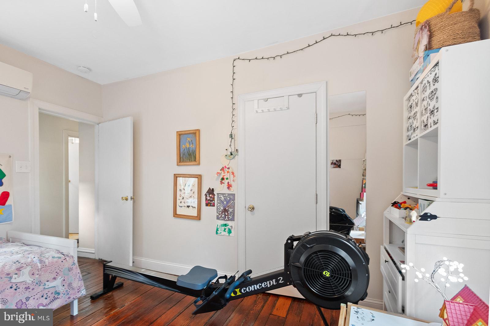 2218 MADISON SQ