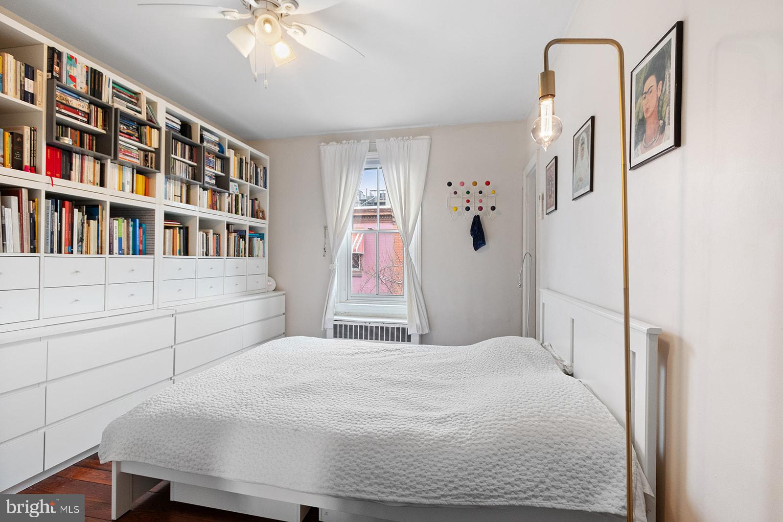 2218 MADISON SQ