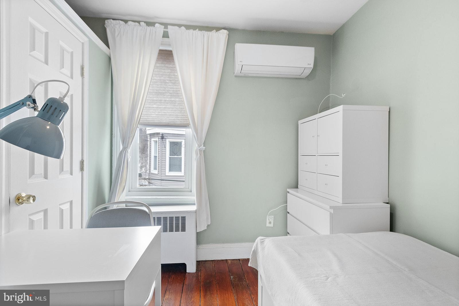 2218 MADISON SQ