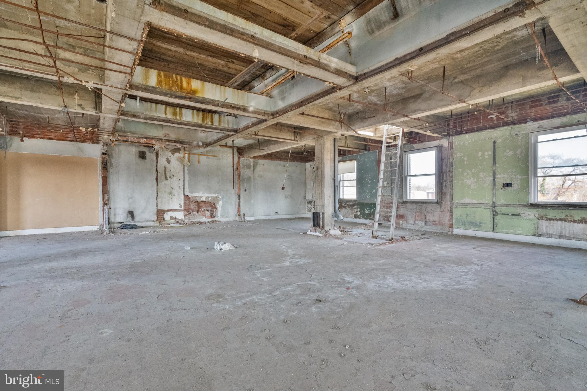 601 W Susquehanna Ave