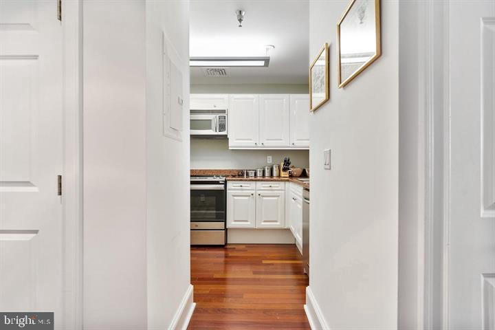 1500 CHESTNUT ST #17D
