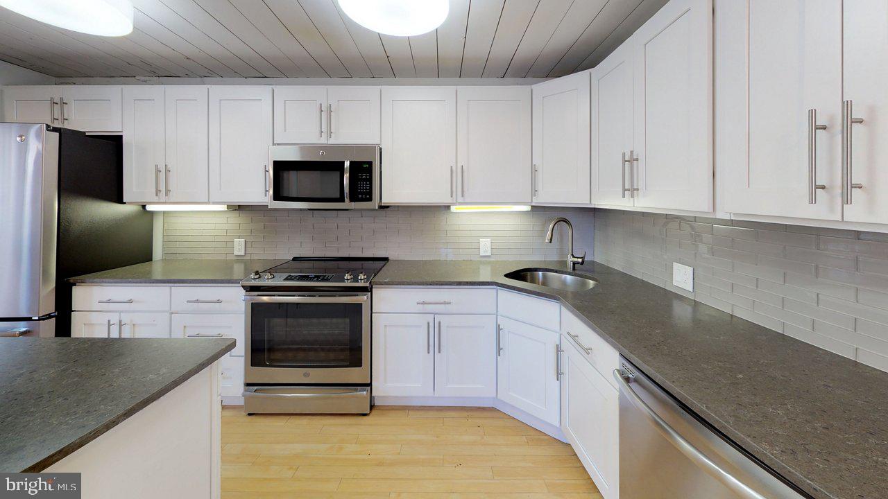 2300 WALNUT ST #3B-730