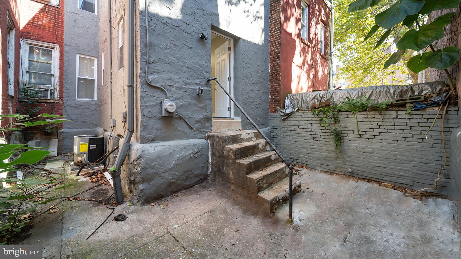 440 N 50th St