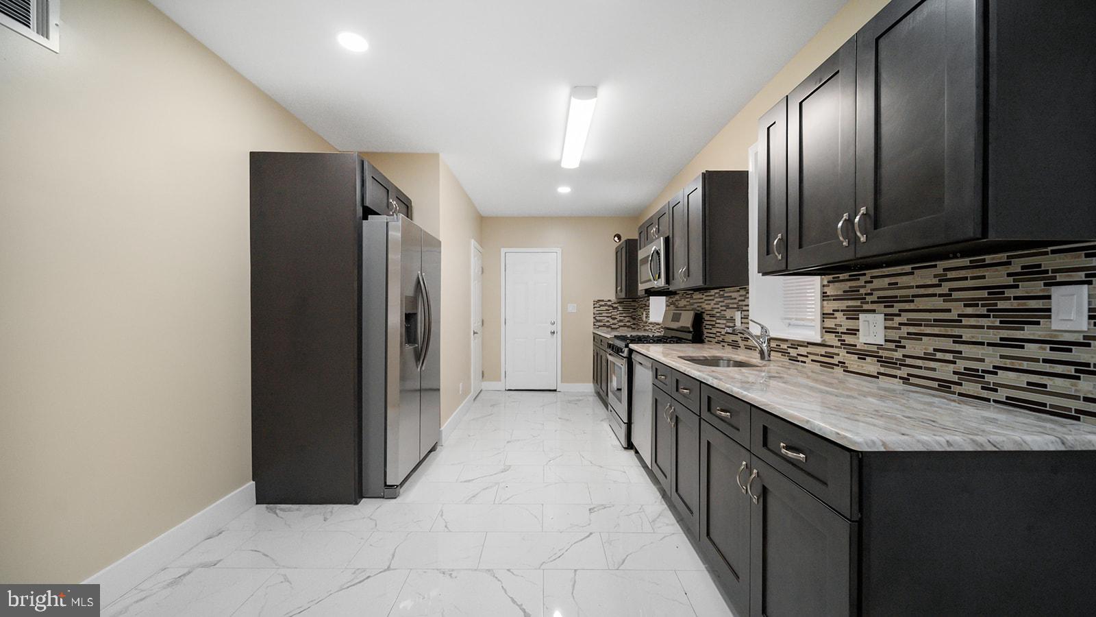 440 N 50th St