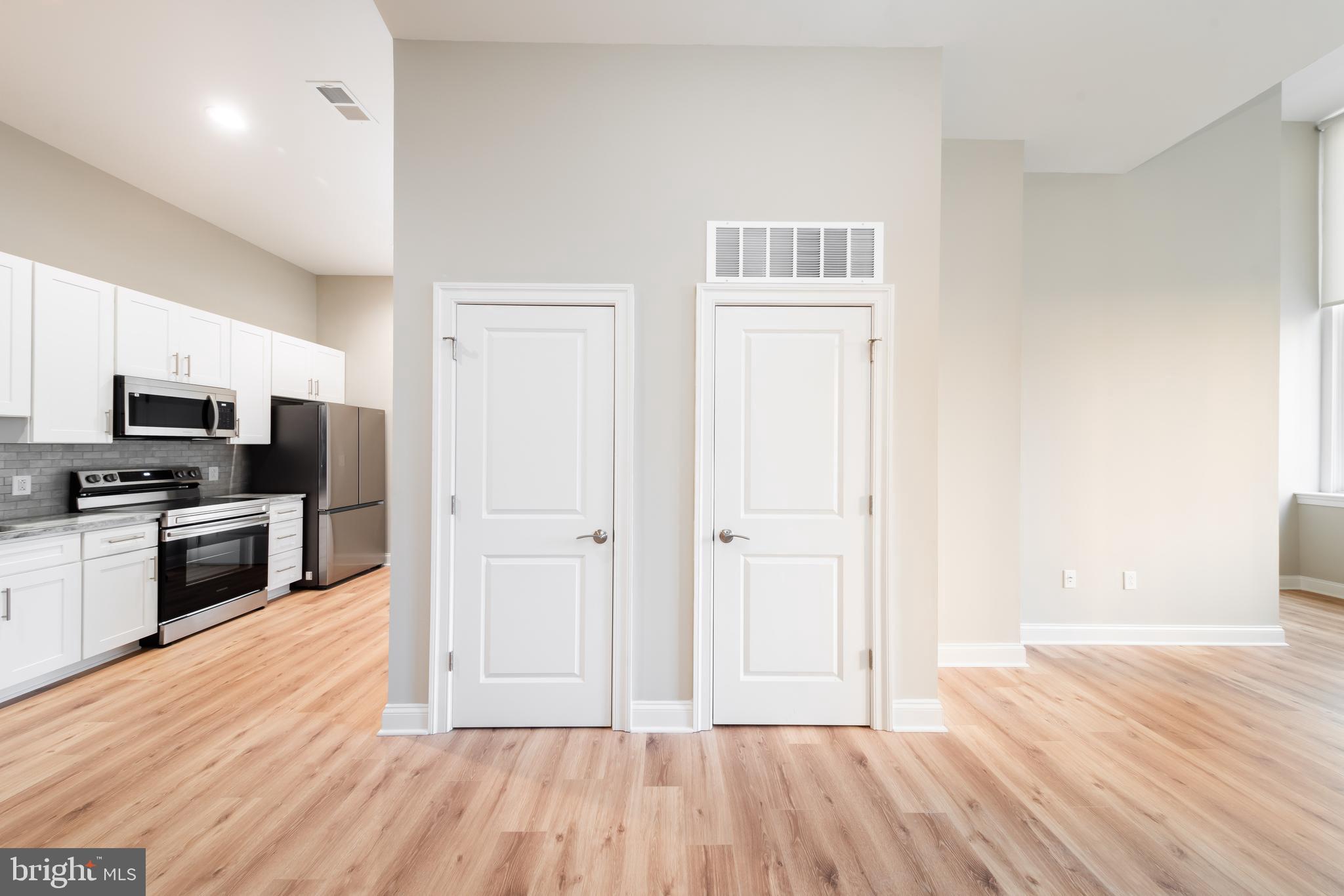 2121-41 MARKET ST #101