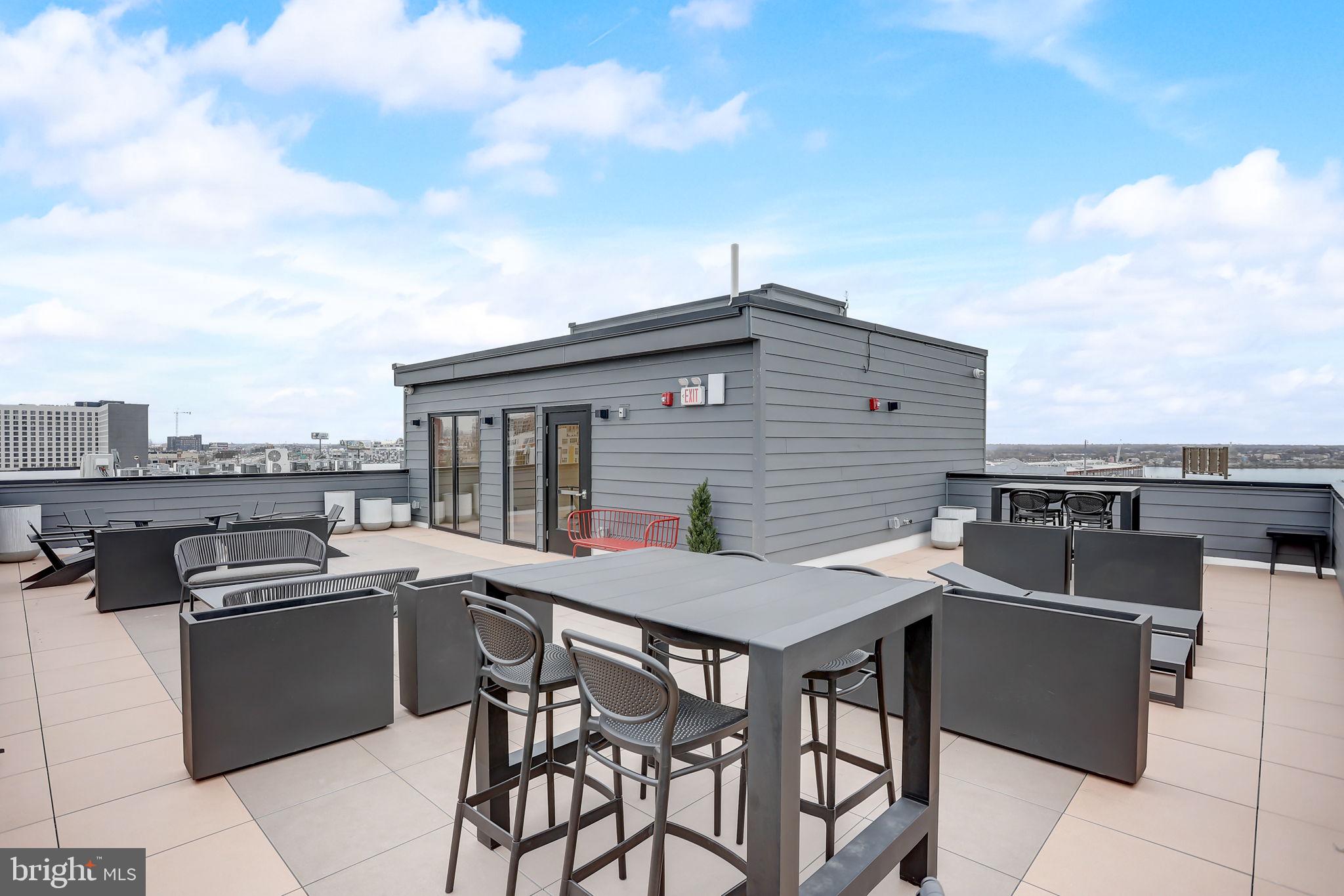 211 VINE ST #201