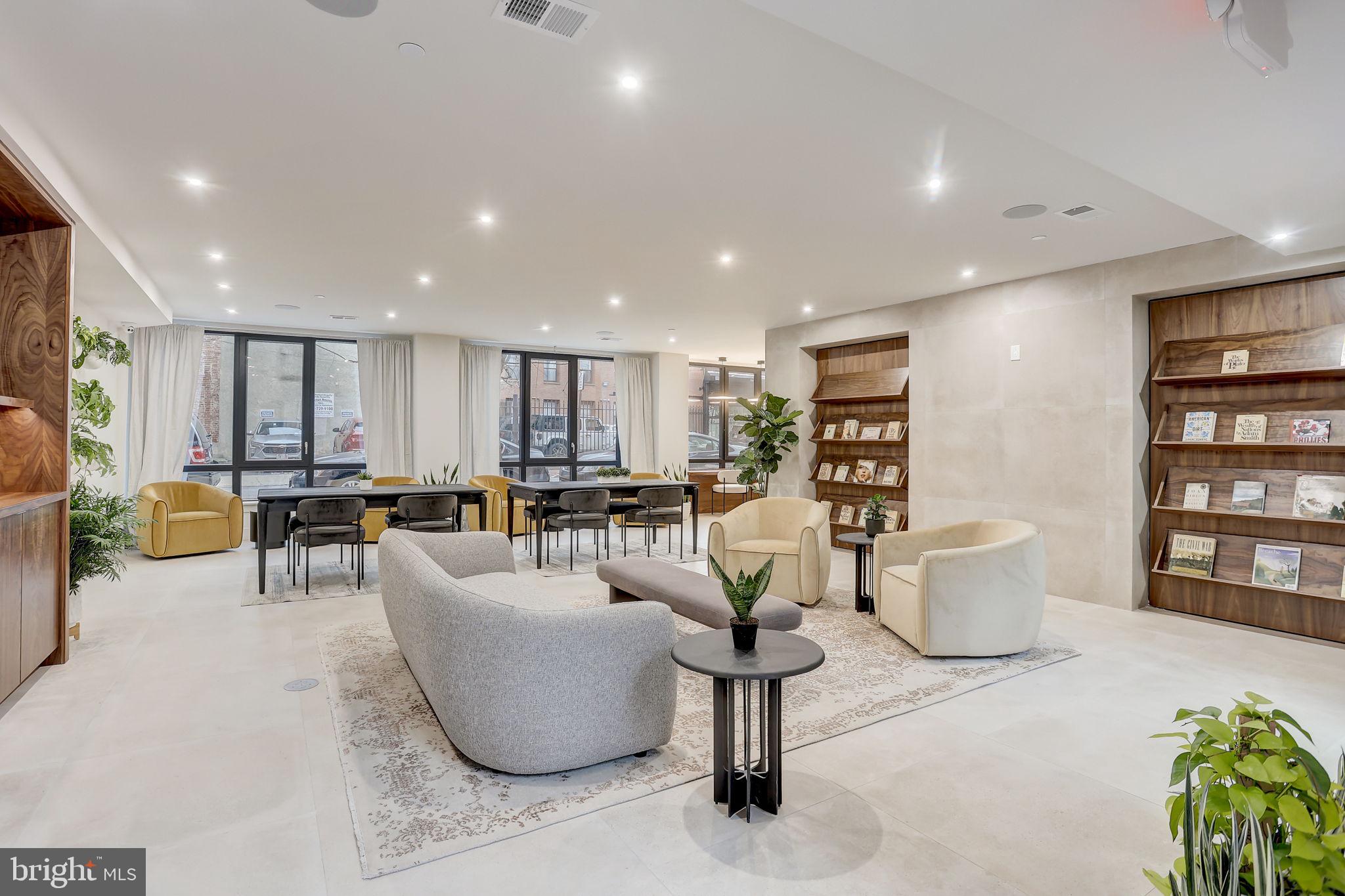 211 VINE ST #201