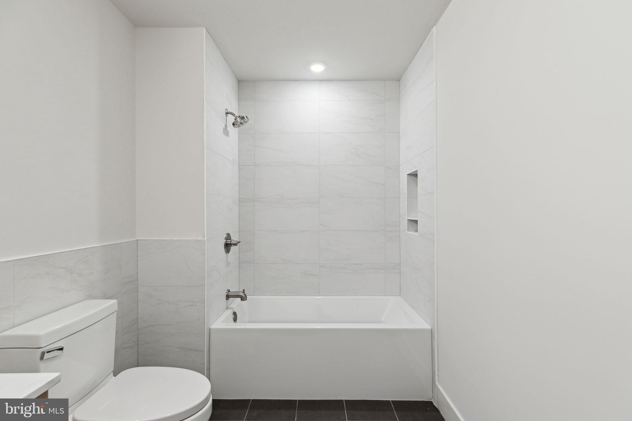 211 VINE ST #201