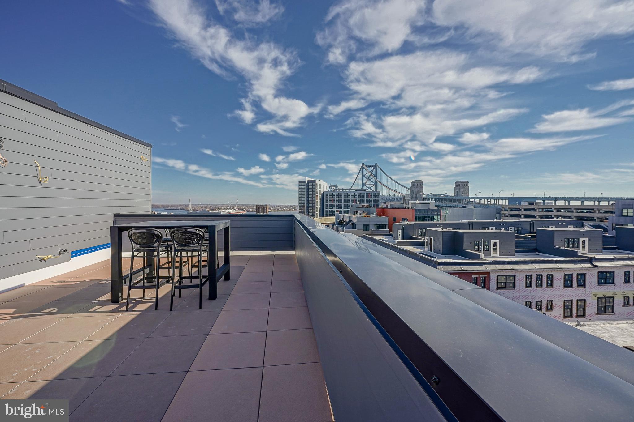 211 VINE ST #201