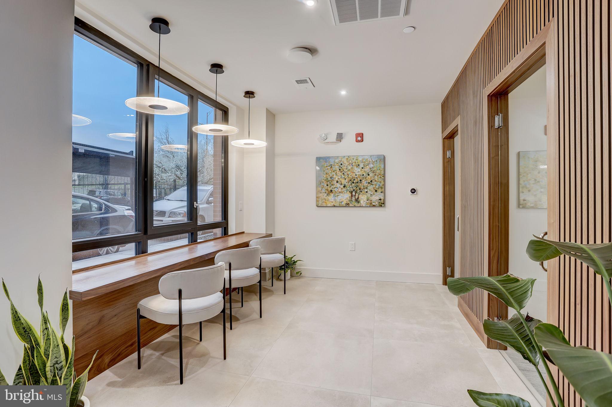 211 VINE ST #201