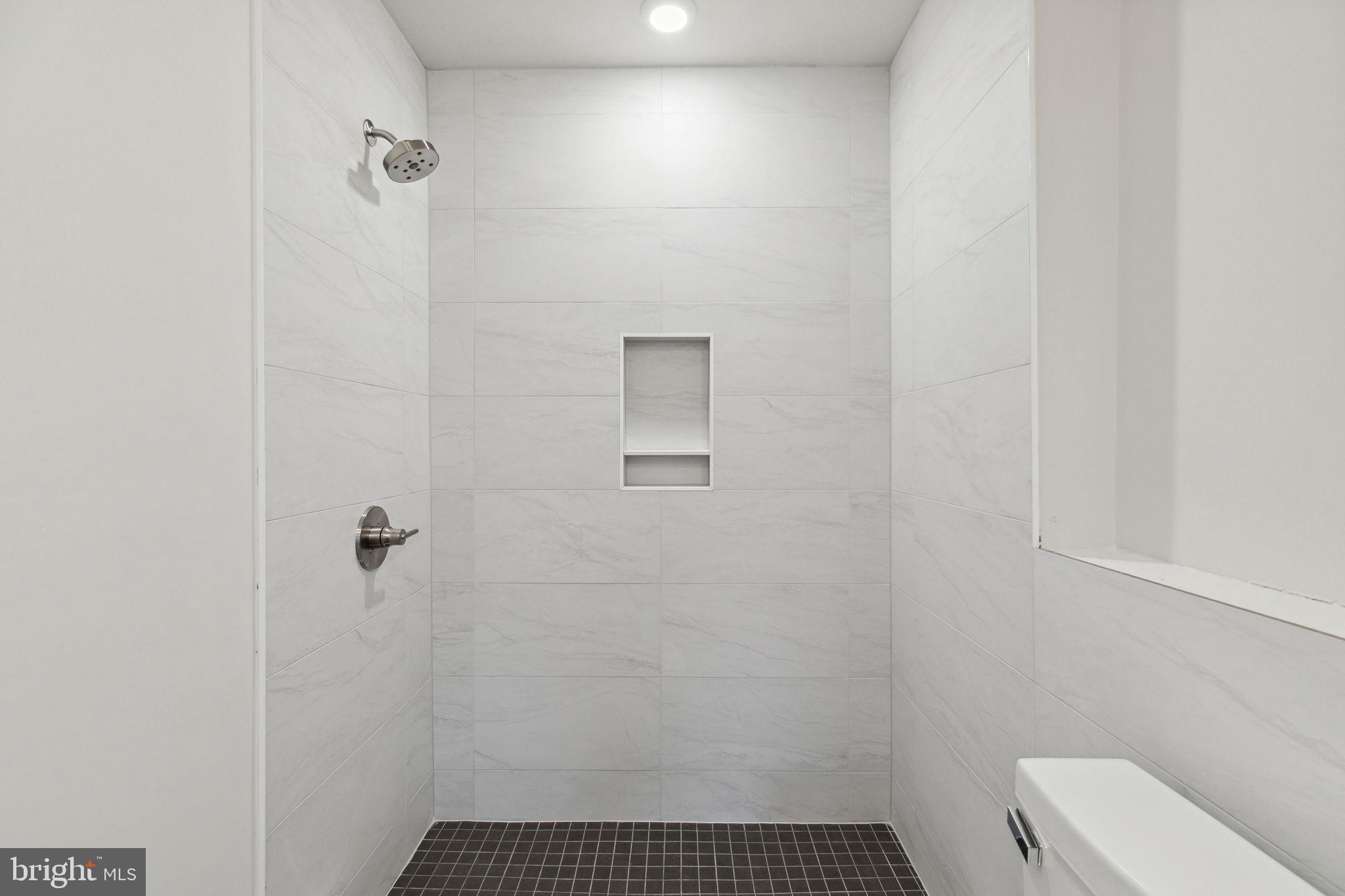 211 VINE ST #201