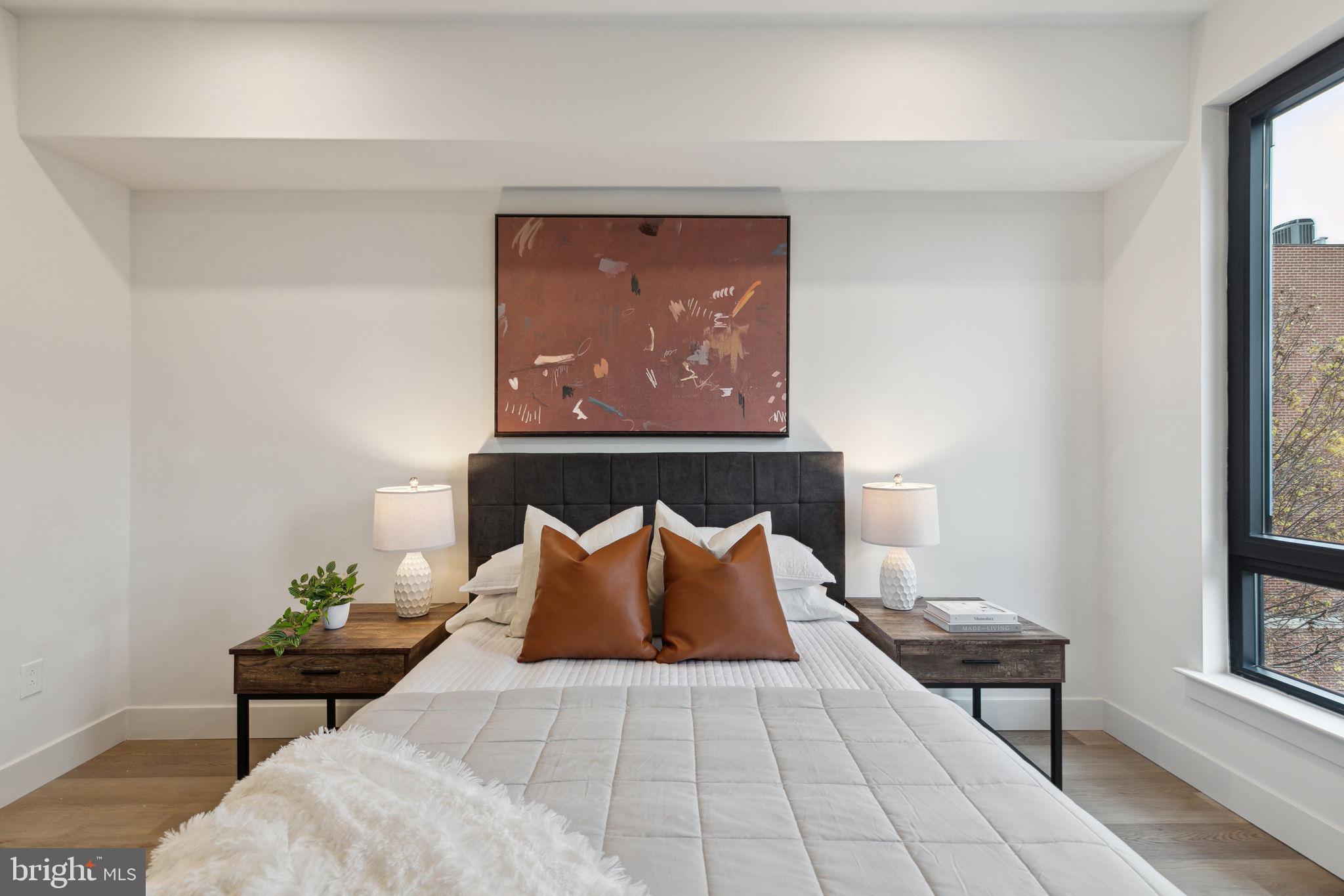 211 VINE ST #201