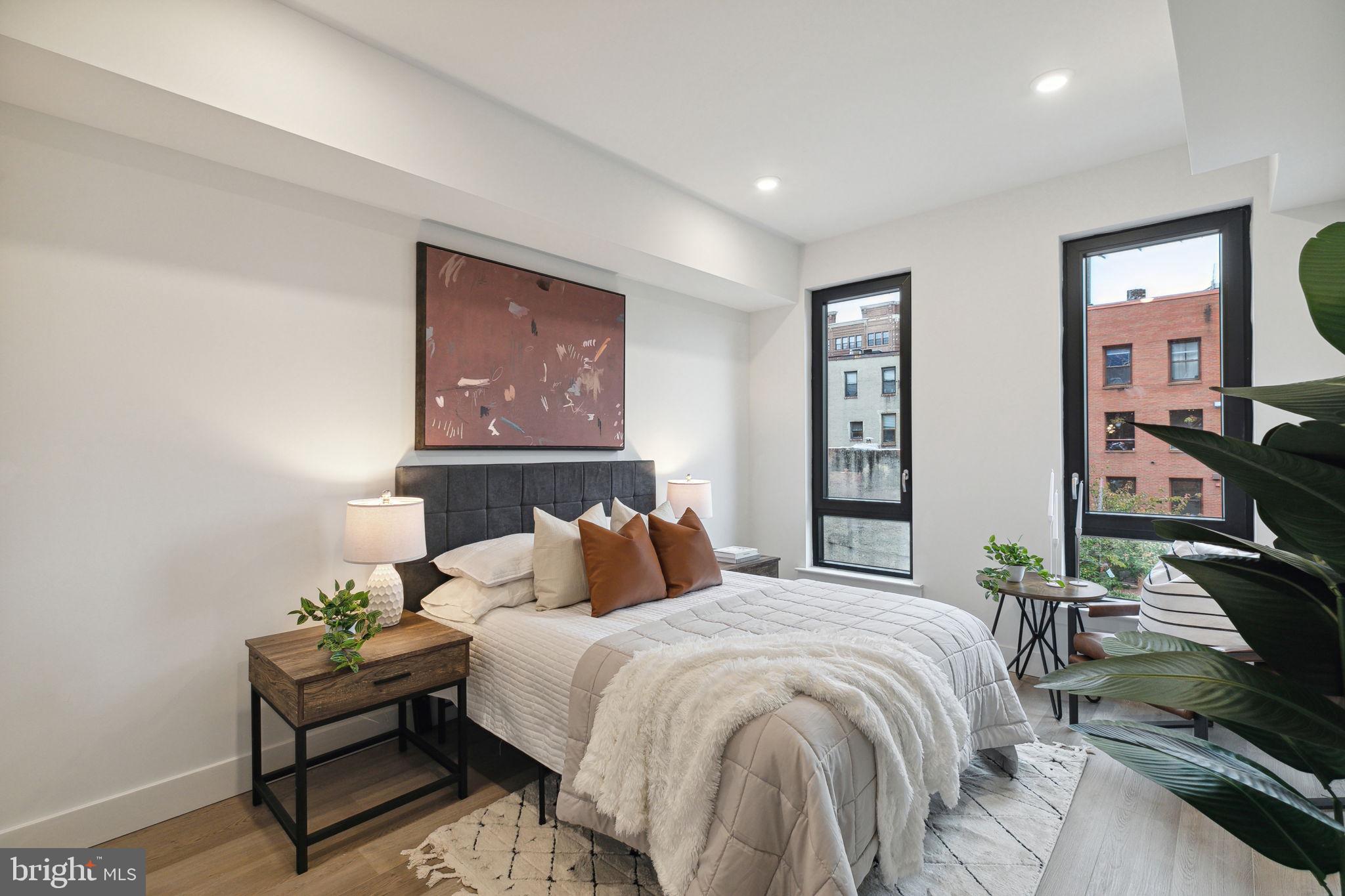 211 VINE ST #201