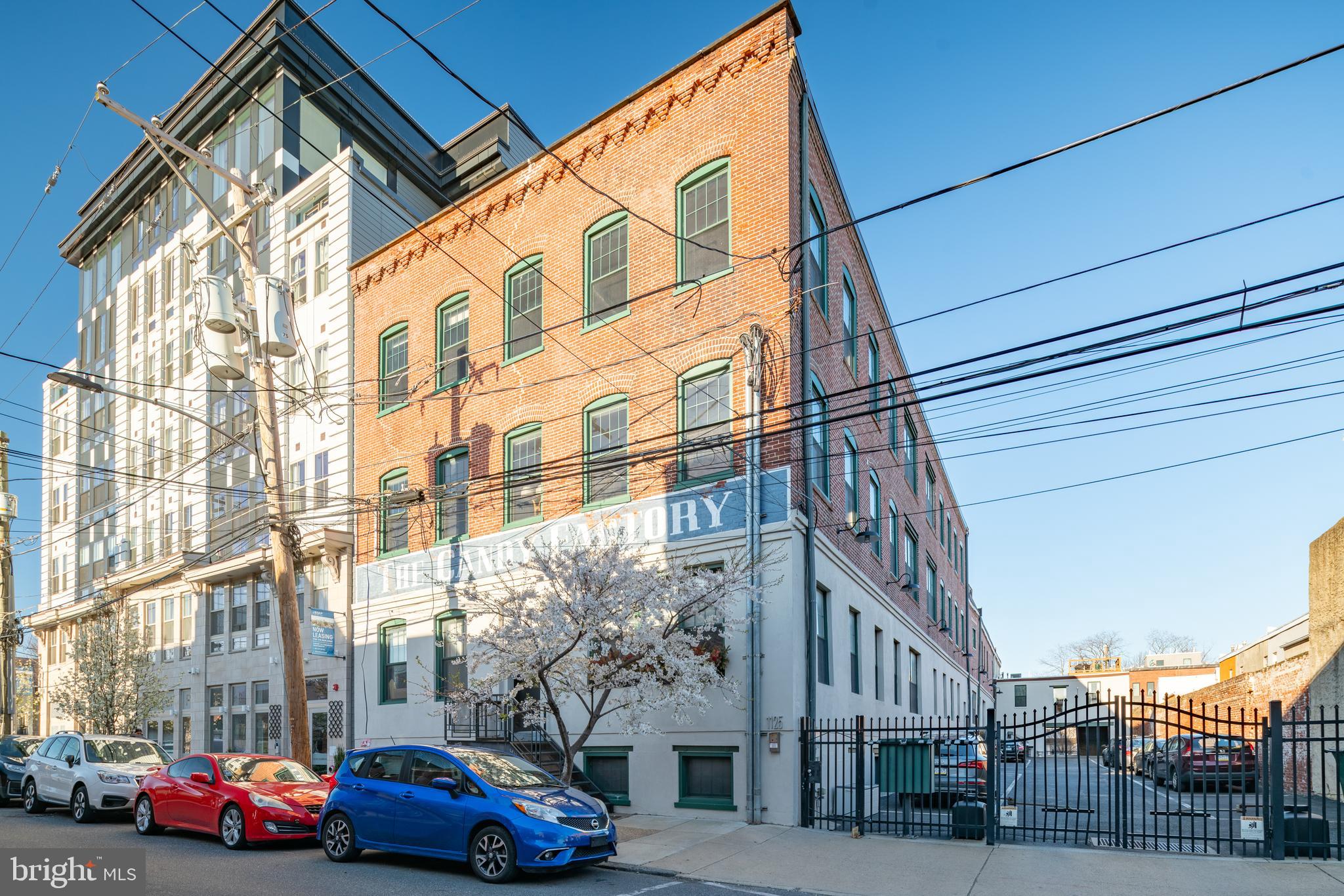 1125 E COLUMBIA AVE #205