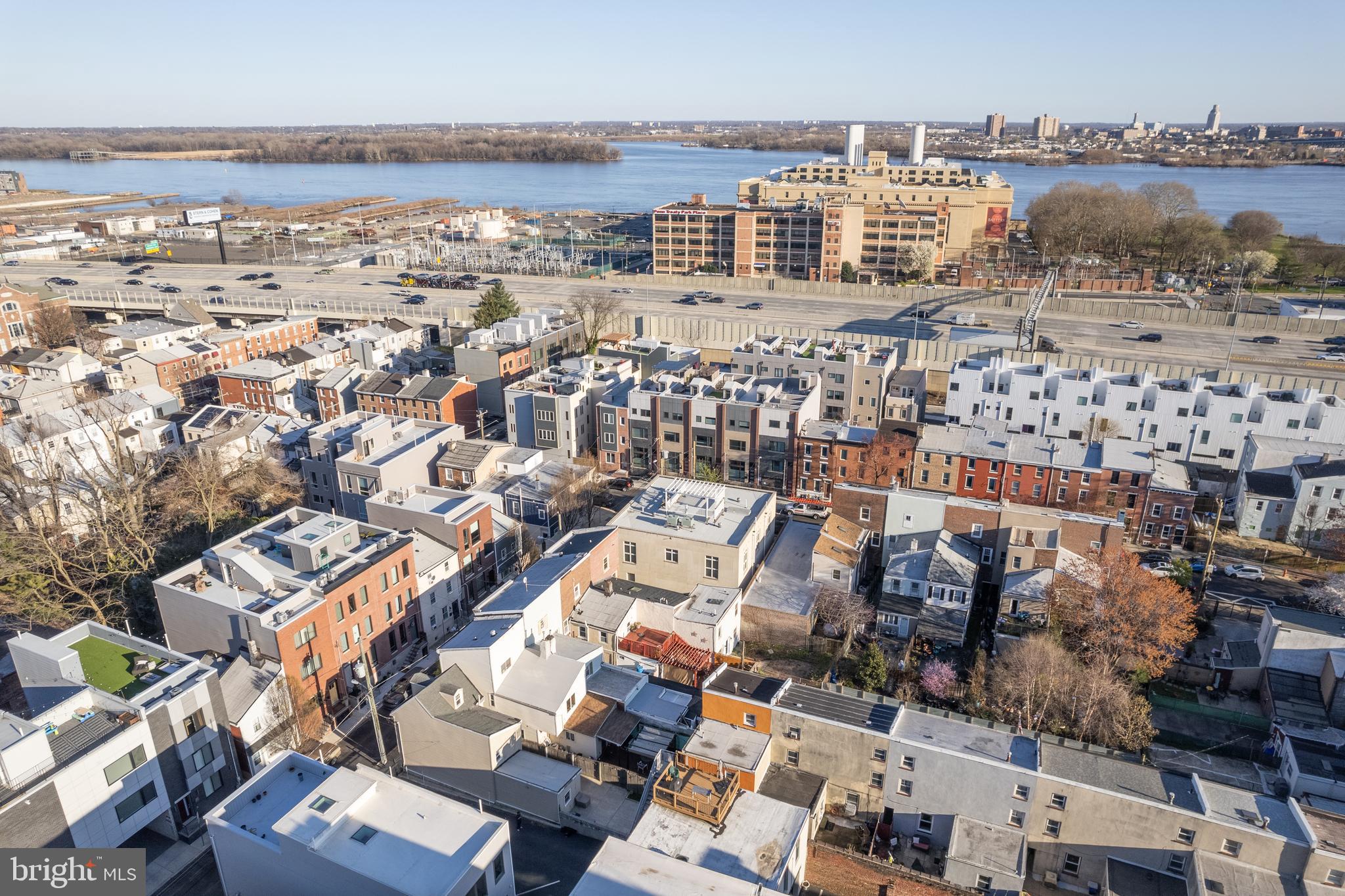 1125 E COLUMBIA AVE #205