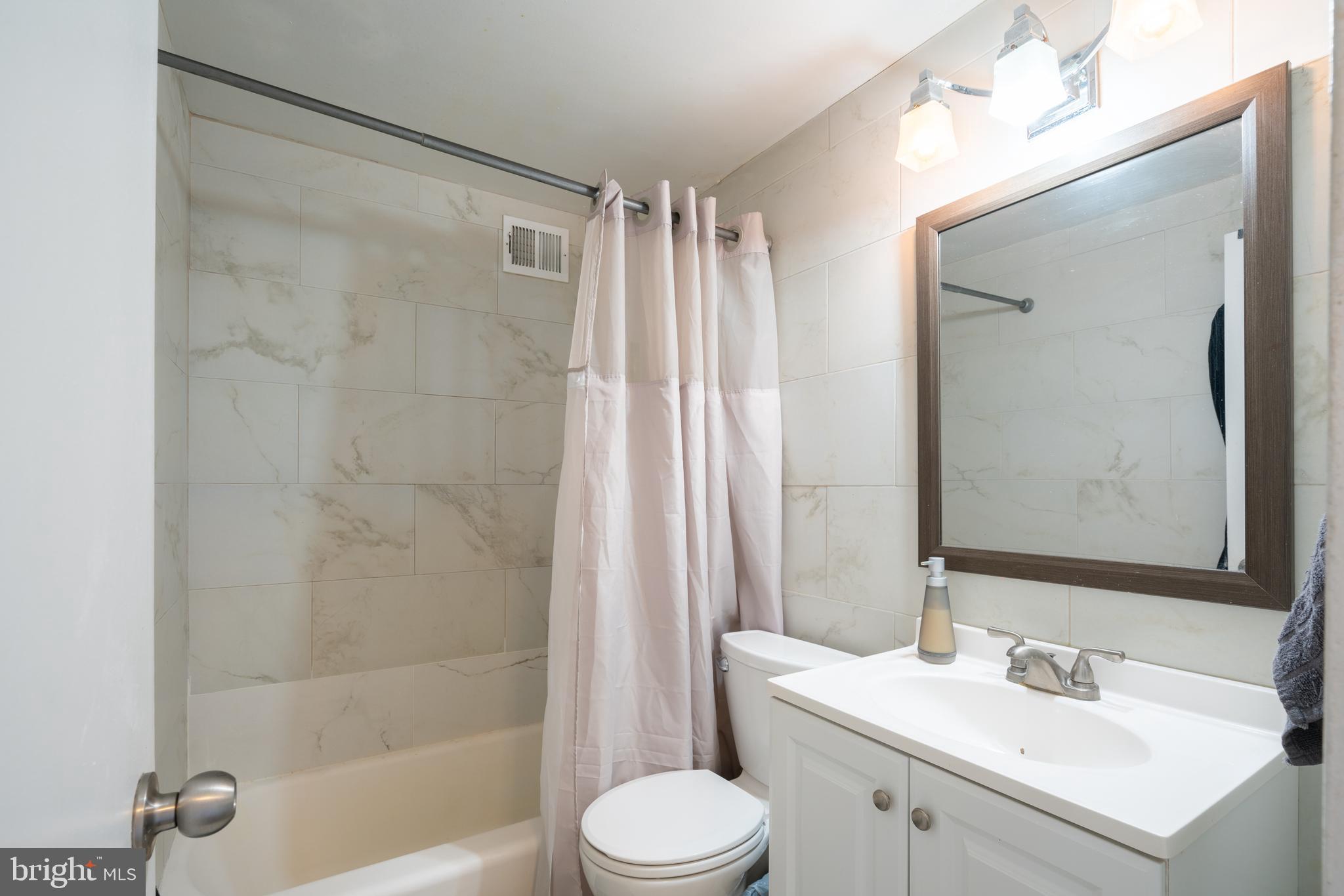 2101-17 Chestnut St #1110