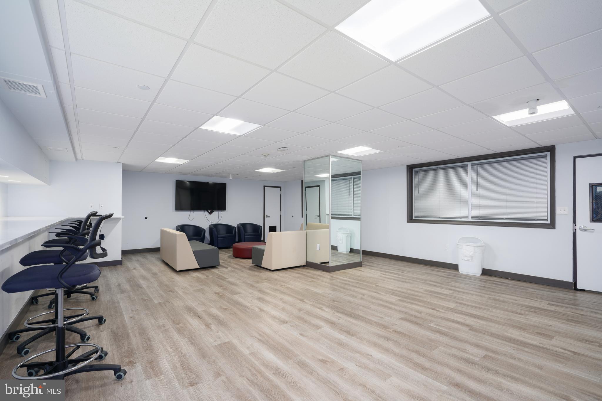 2101-17 Chestnut St #1110