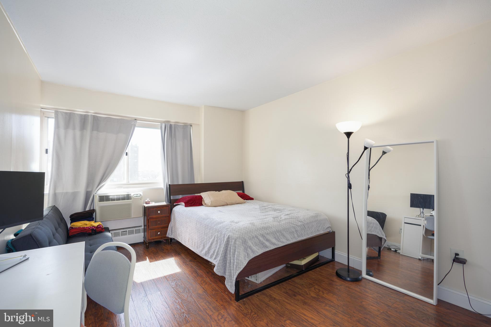 2101-17 Chestnut St #1110