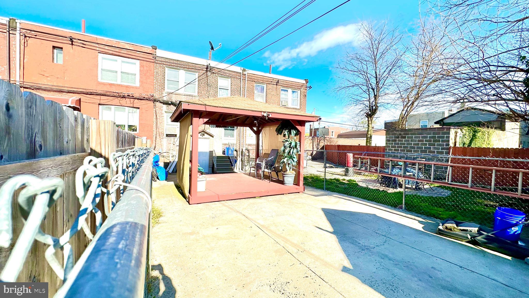 1966 N Pratt St