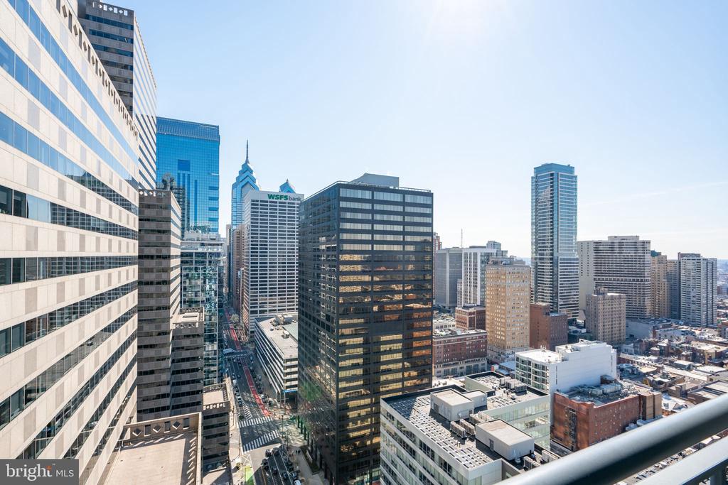 2101 Market St #3006