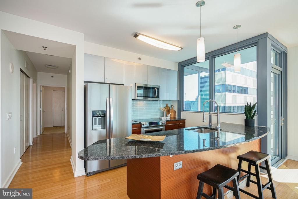 2101 Market St #3006