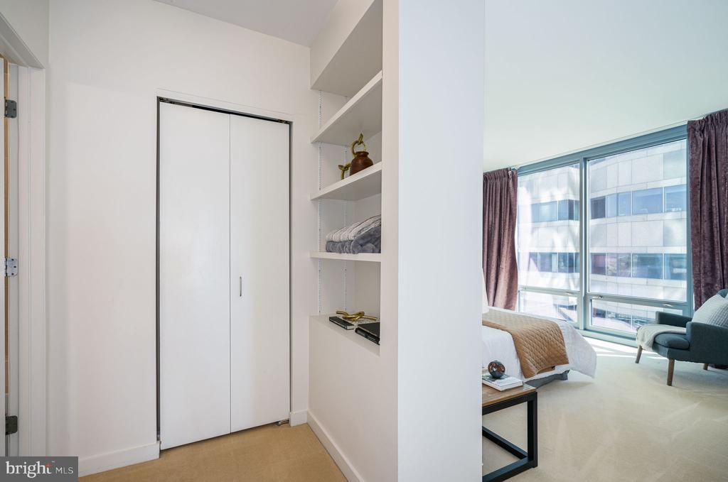 2101 Market St #3006