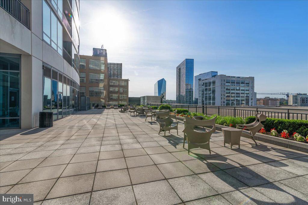 2101 Market St #3006