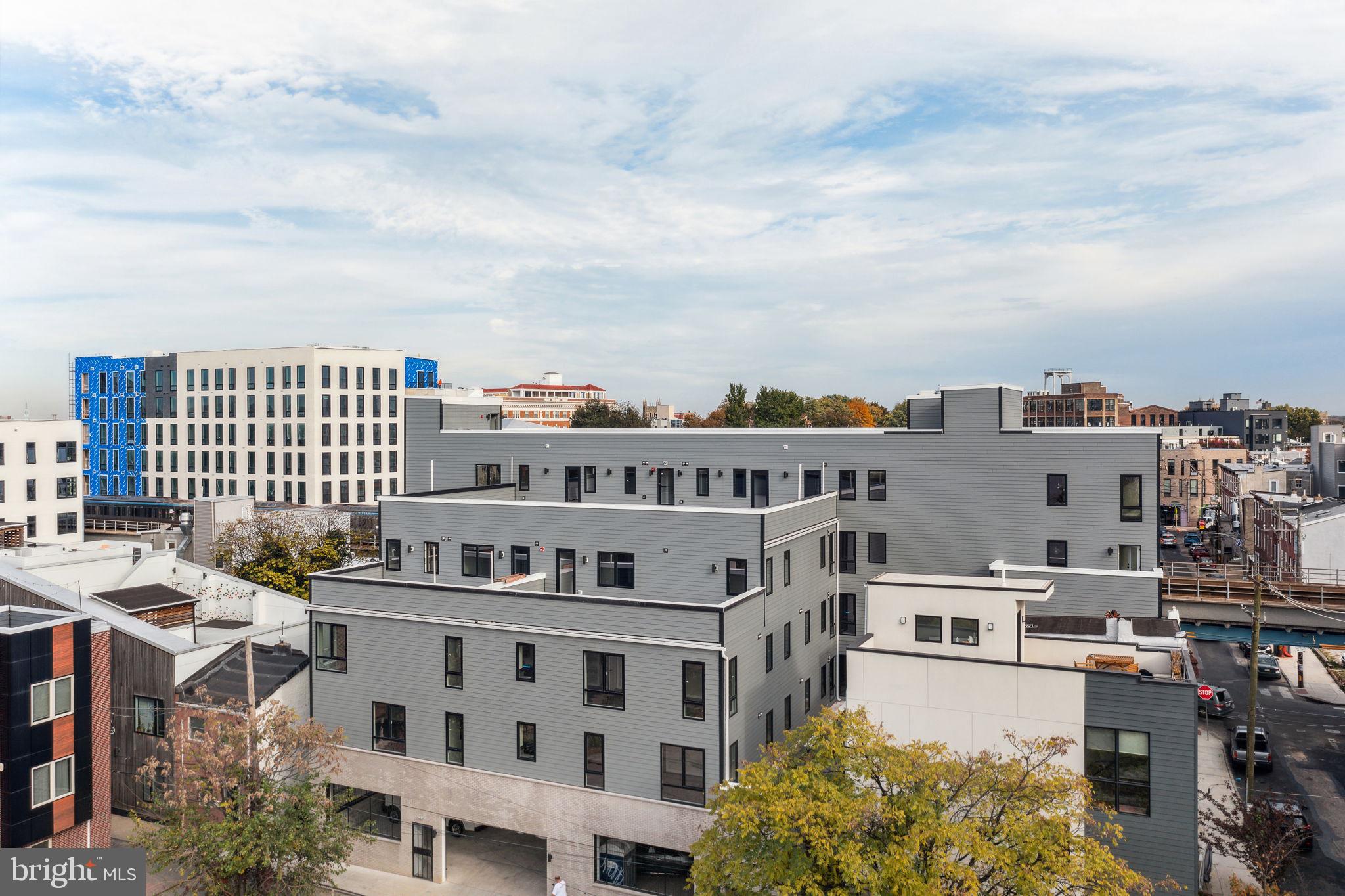 101 W OXFORD ST #207