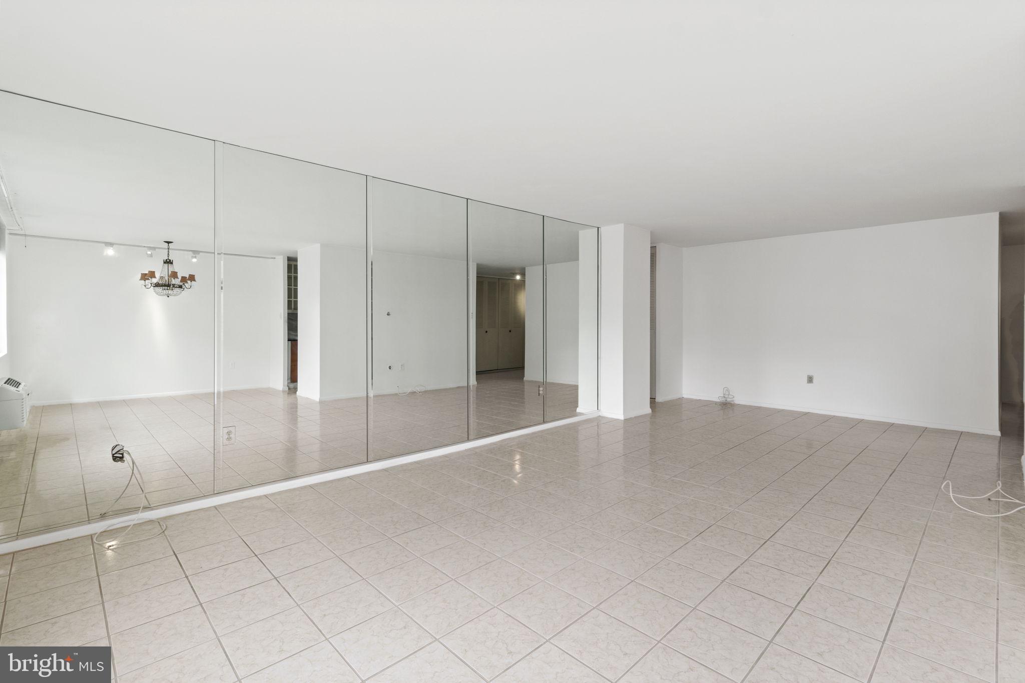 1901 John F Kennedy Blvd #901