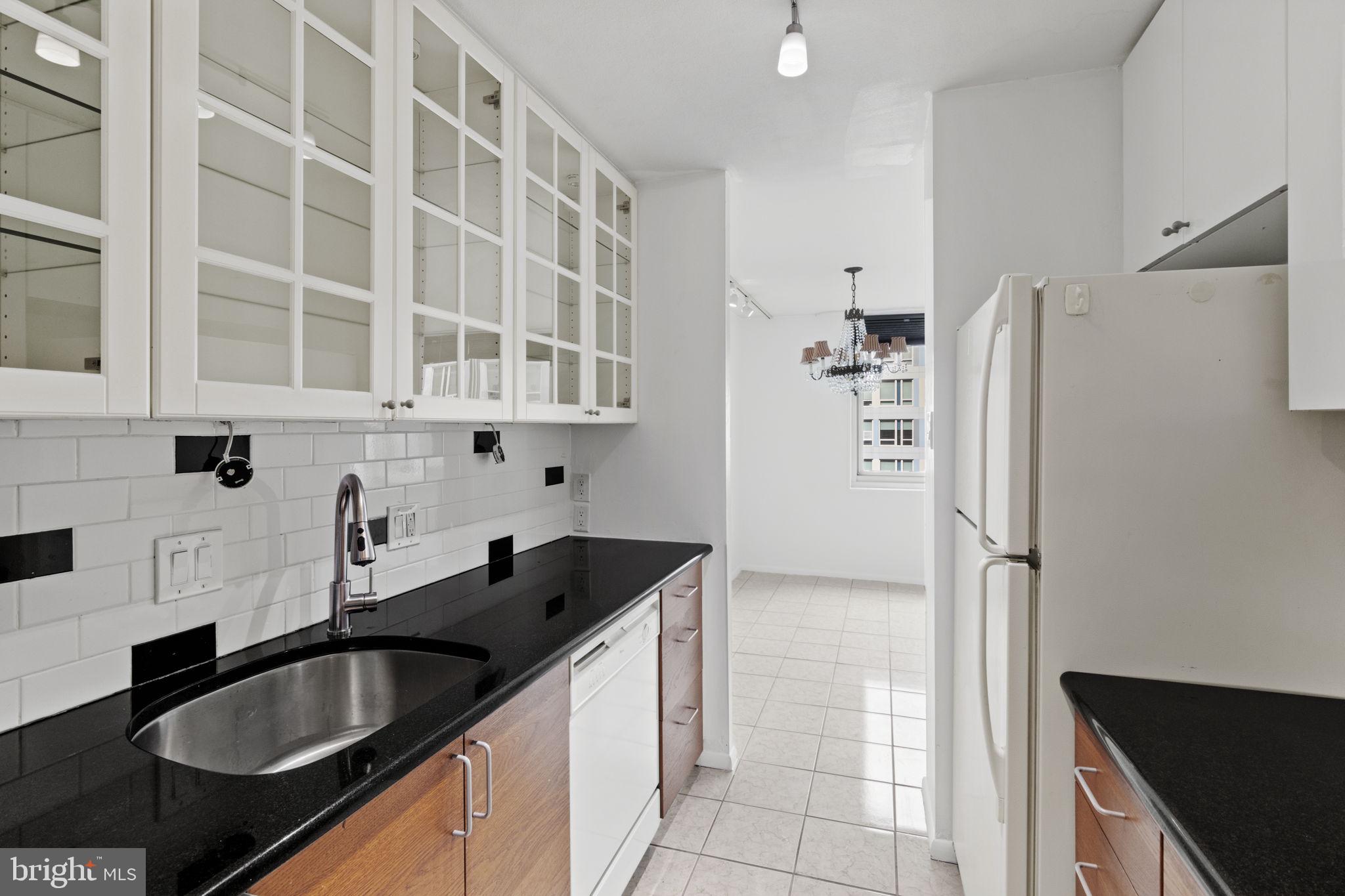 1901 John F Kennedy Blvd #901