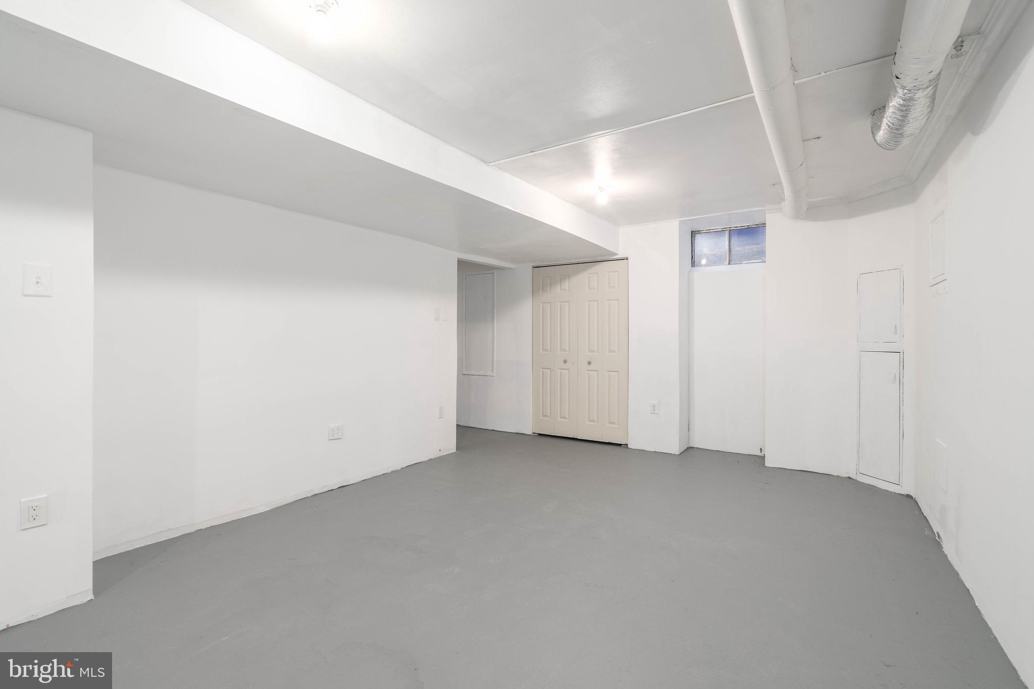 227-A Pennsport Mall