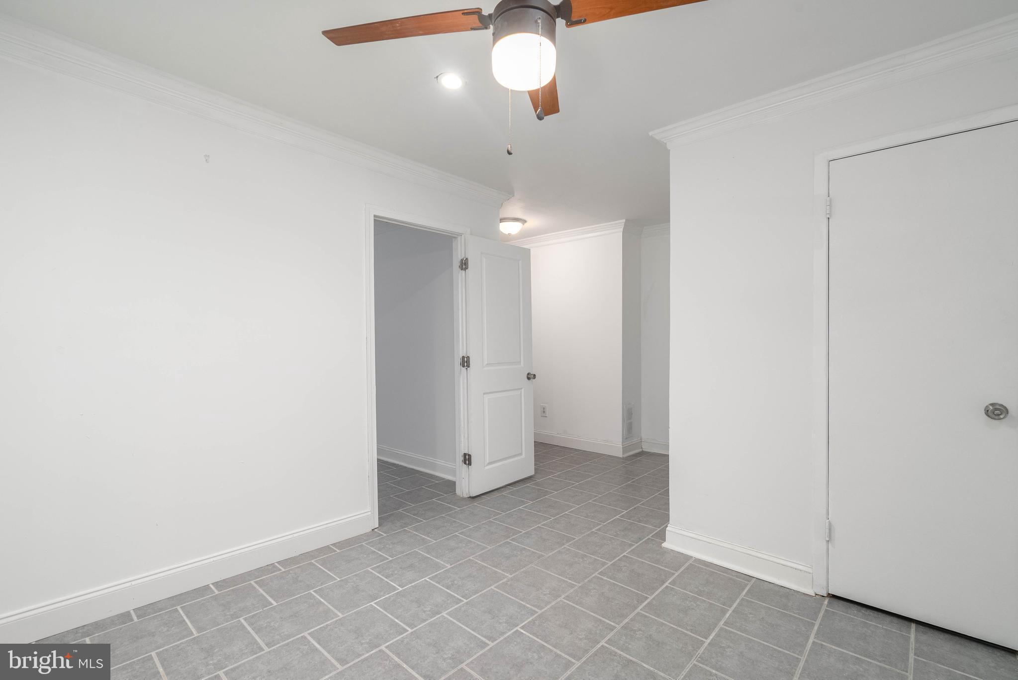 227-A Pennsport Mall