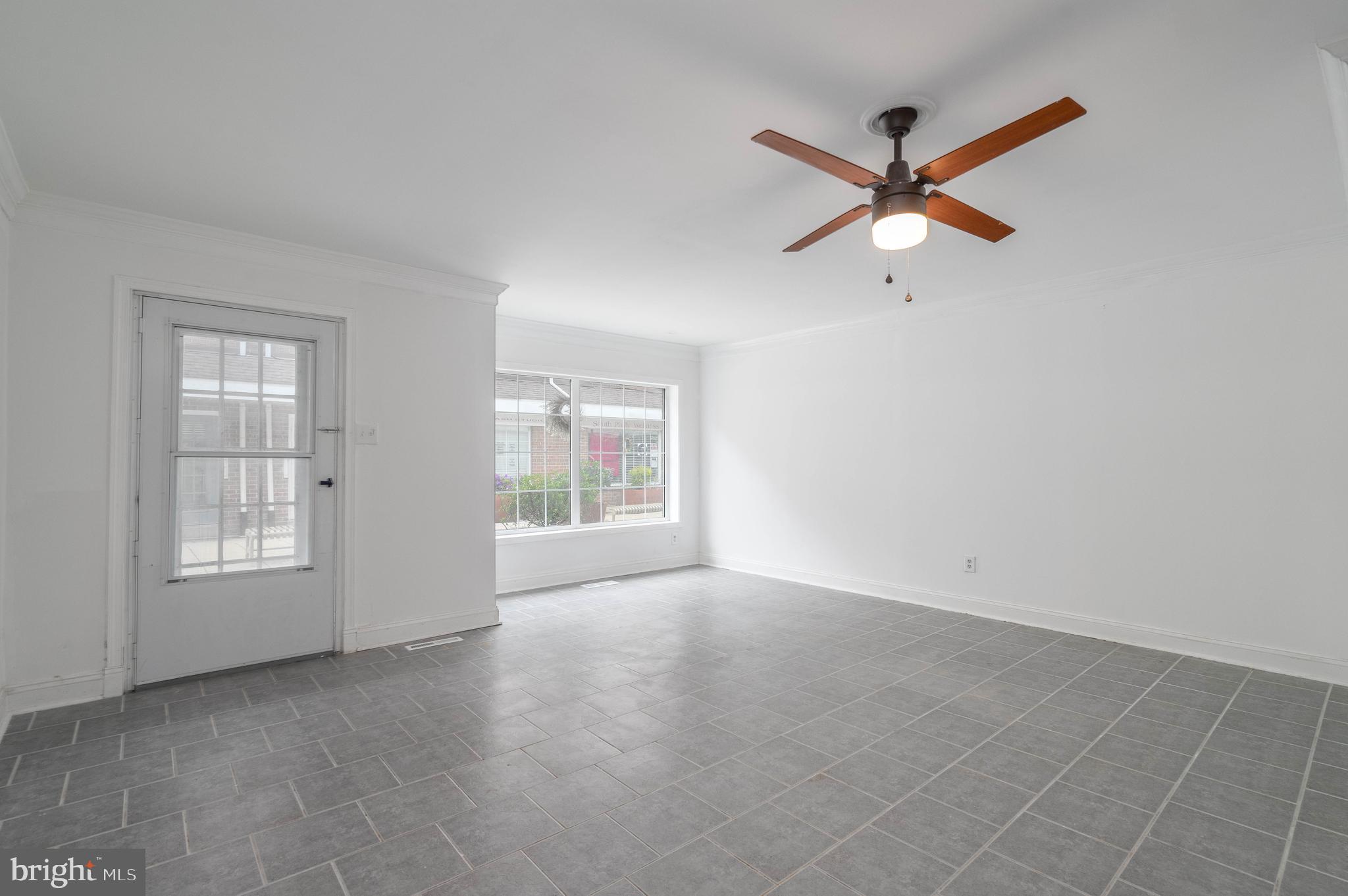 227-A Pennsport Mall