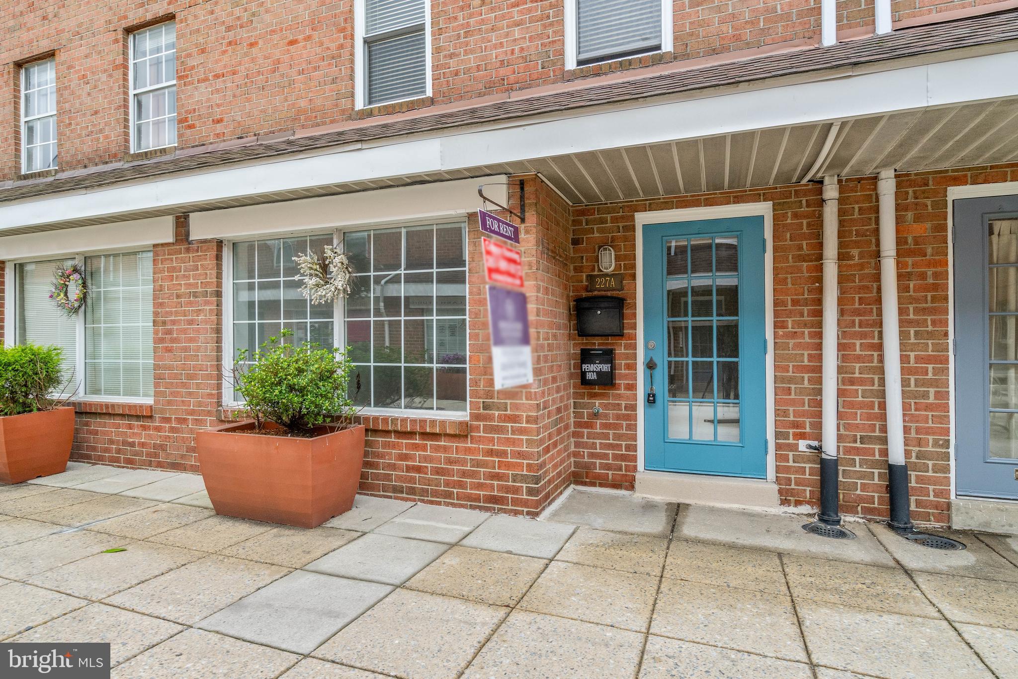 227-A Pennsport Mall