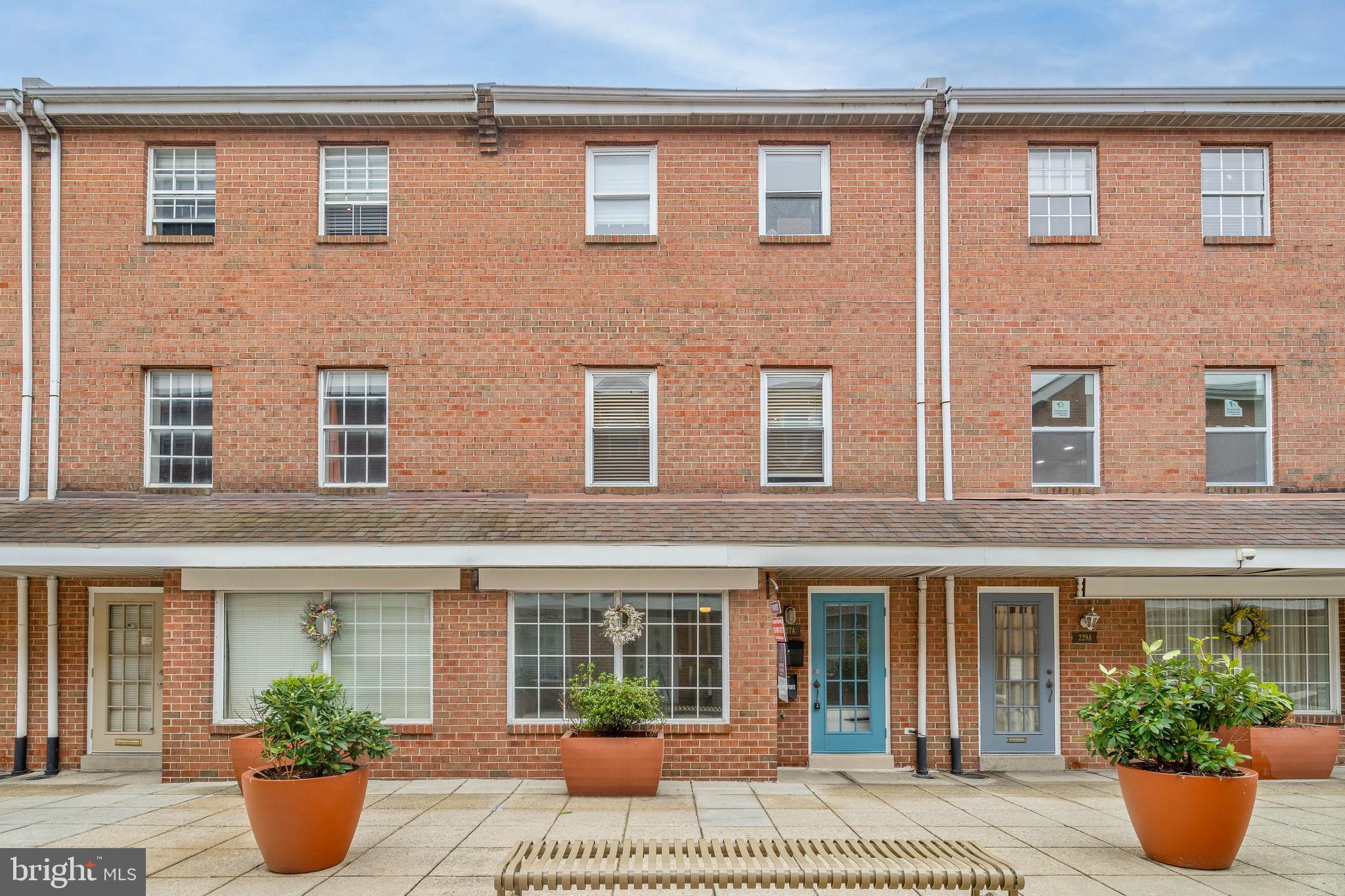 227-A Pennsport Mall