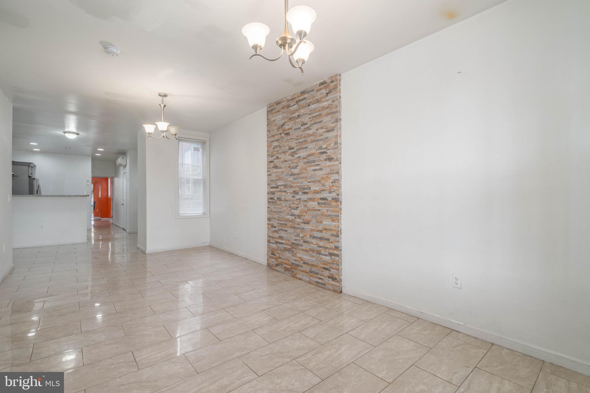 725 W ALLEGHENY AVE #1