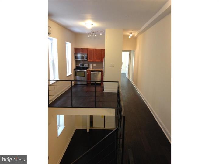 1832 GREEN ST #1R