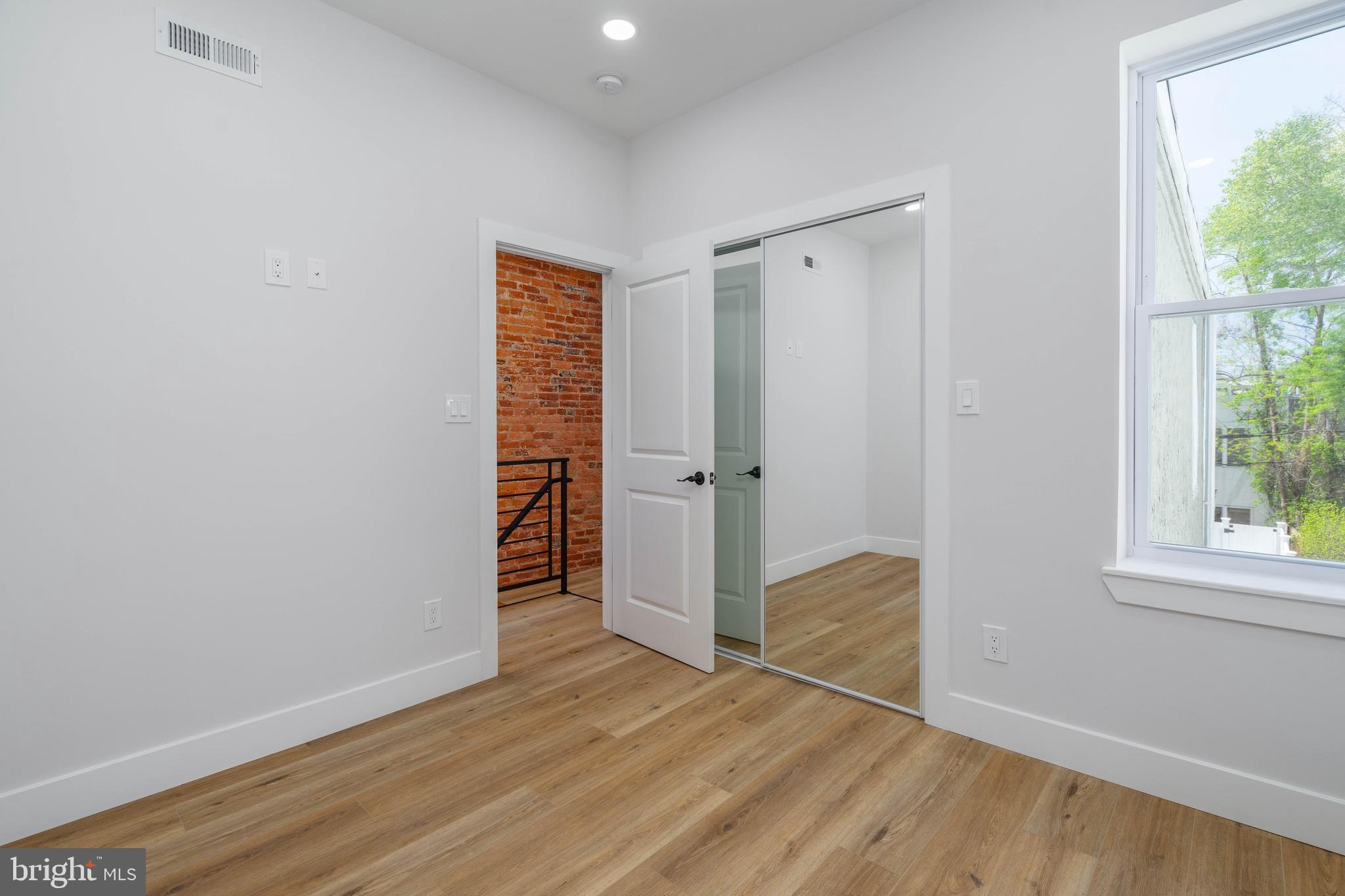 2228 N 15TH STREET