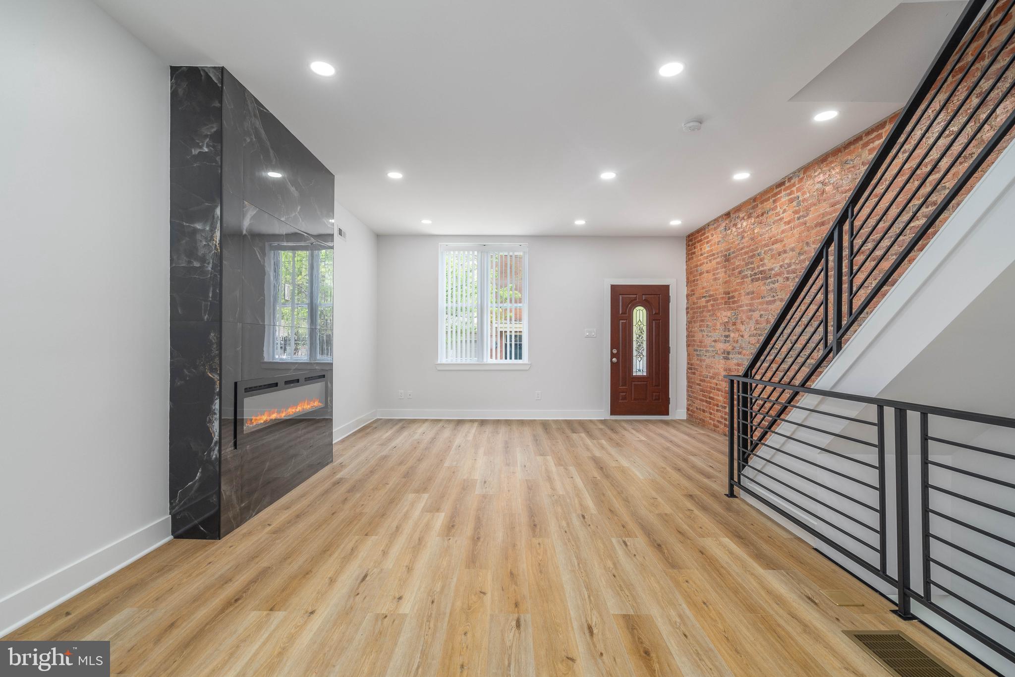 2228 N 15TH STREET
