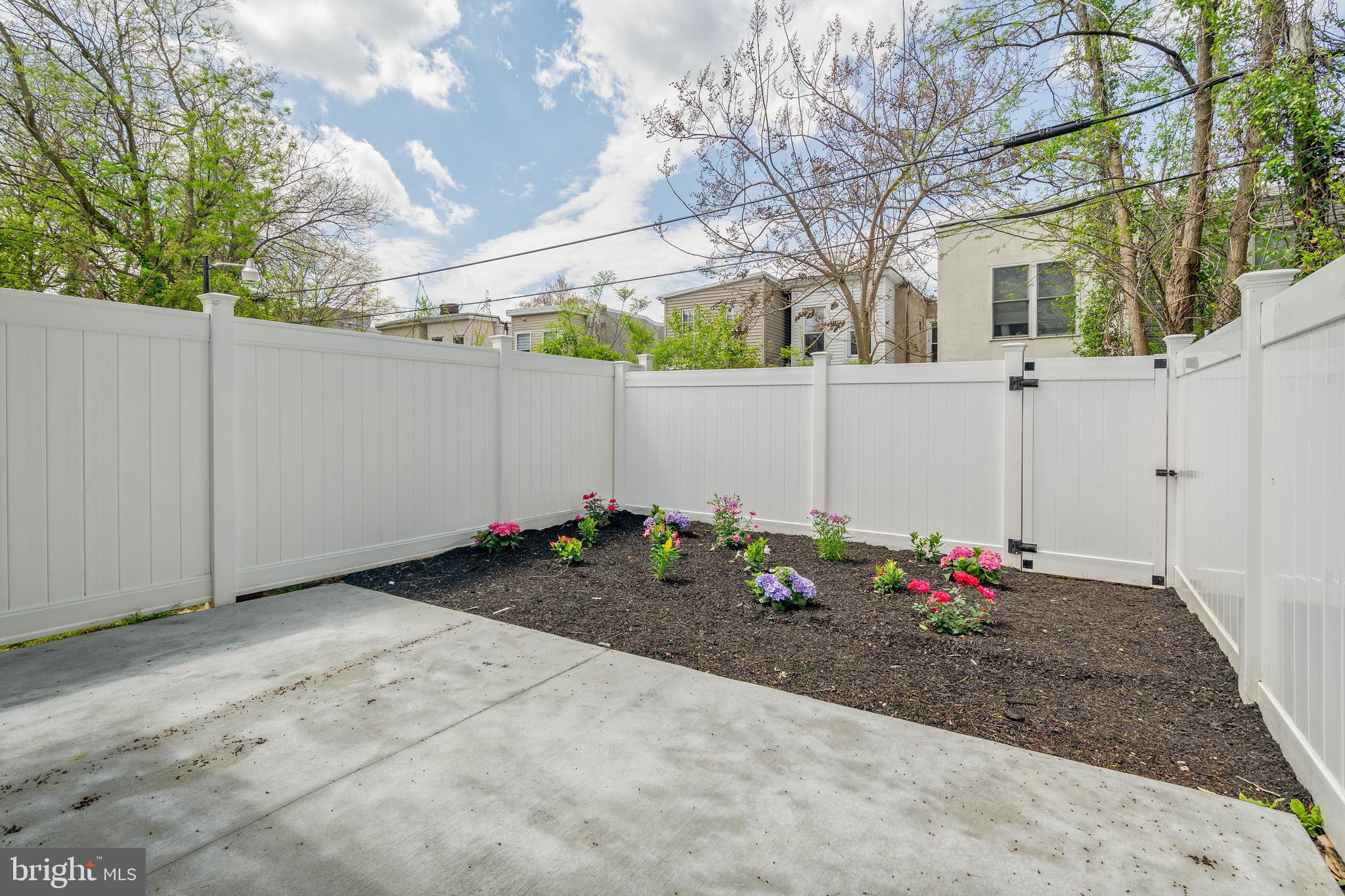 2228 N 15TH STREET