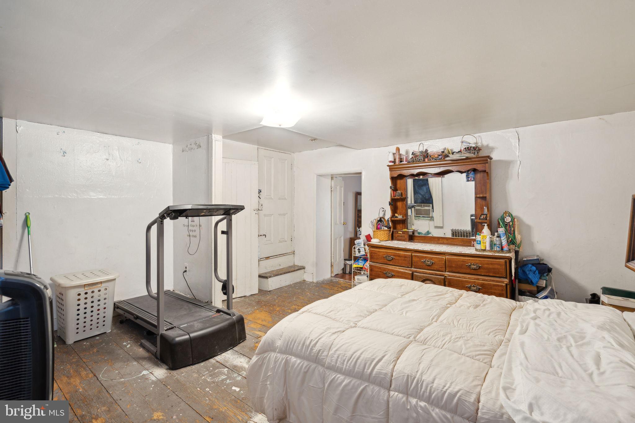 1506 Adams Ave