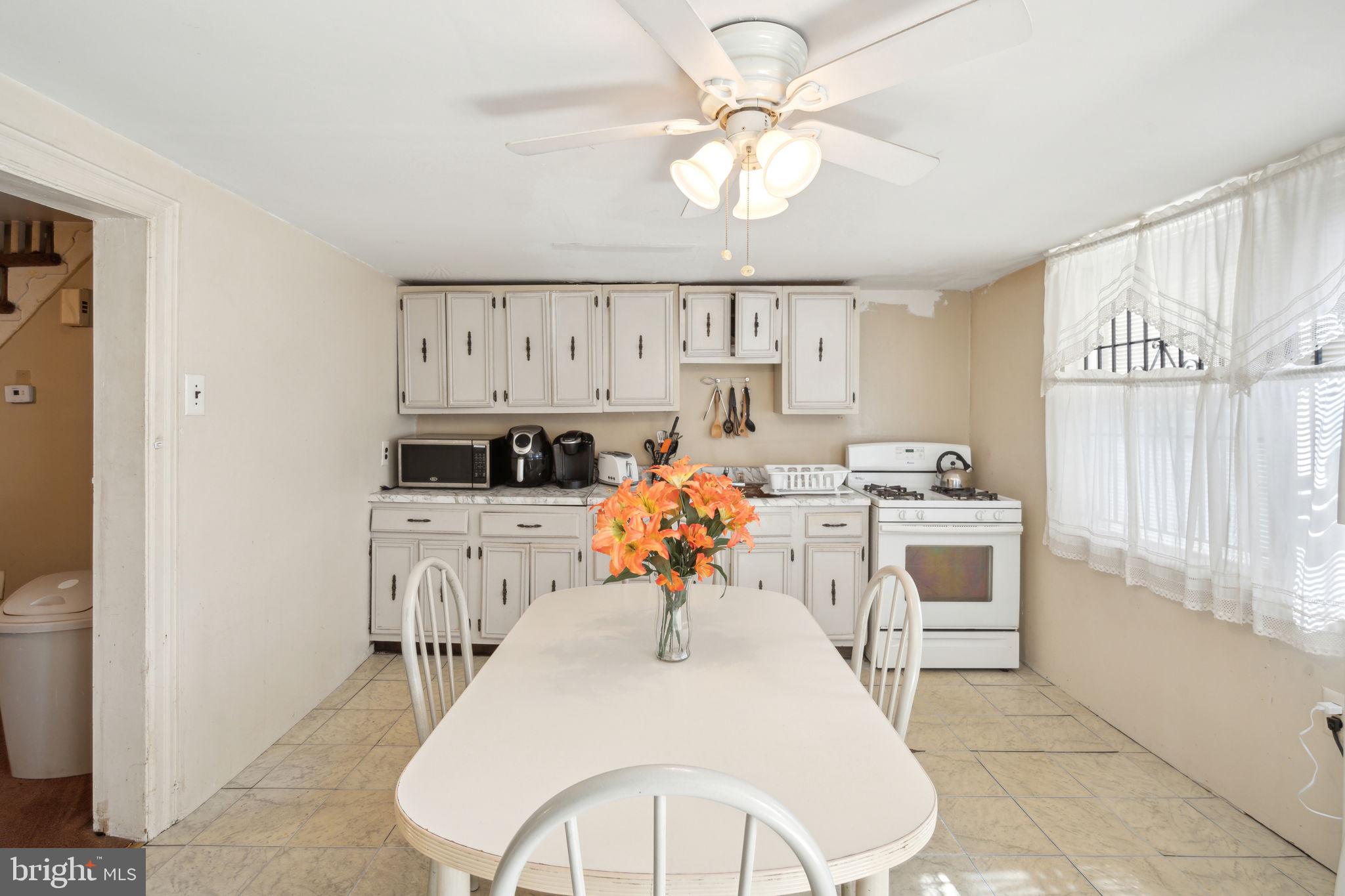 1506 Adams Ave