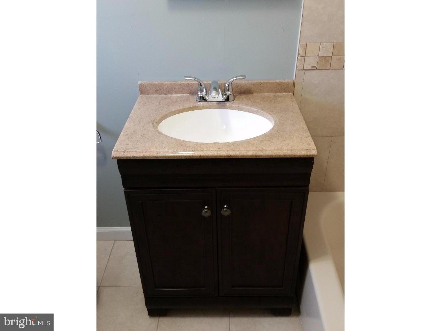 337 CHRISTIAN ST #3RD FL