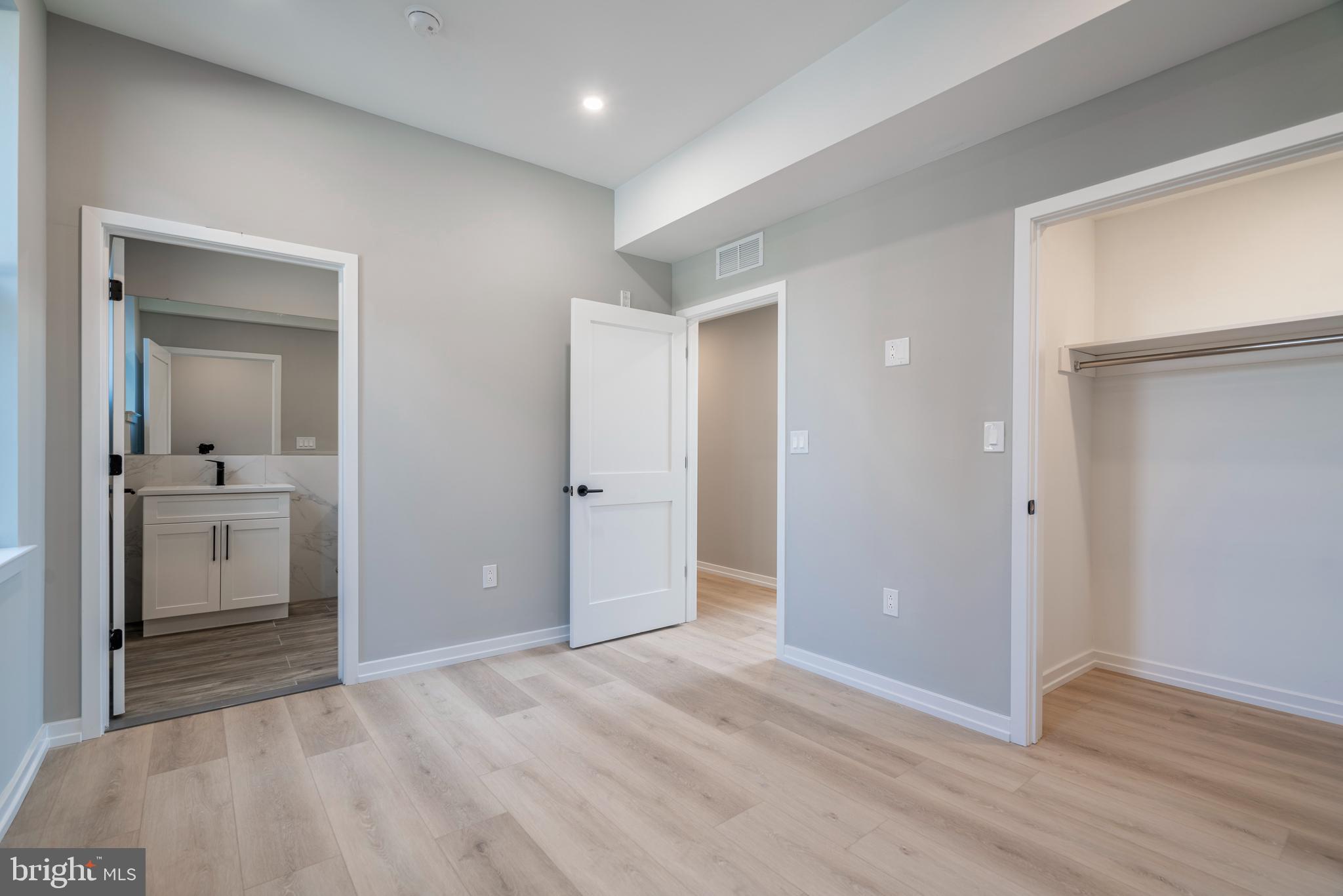 2401 WASHINGTON AVE #2A