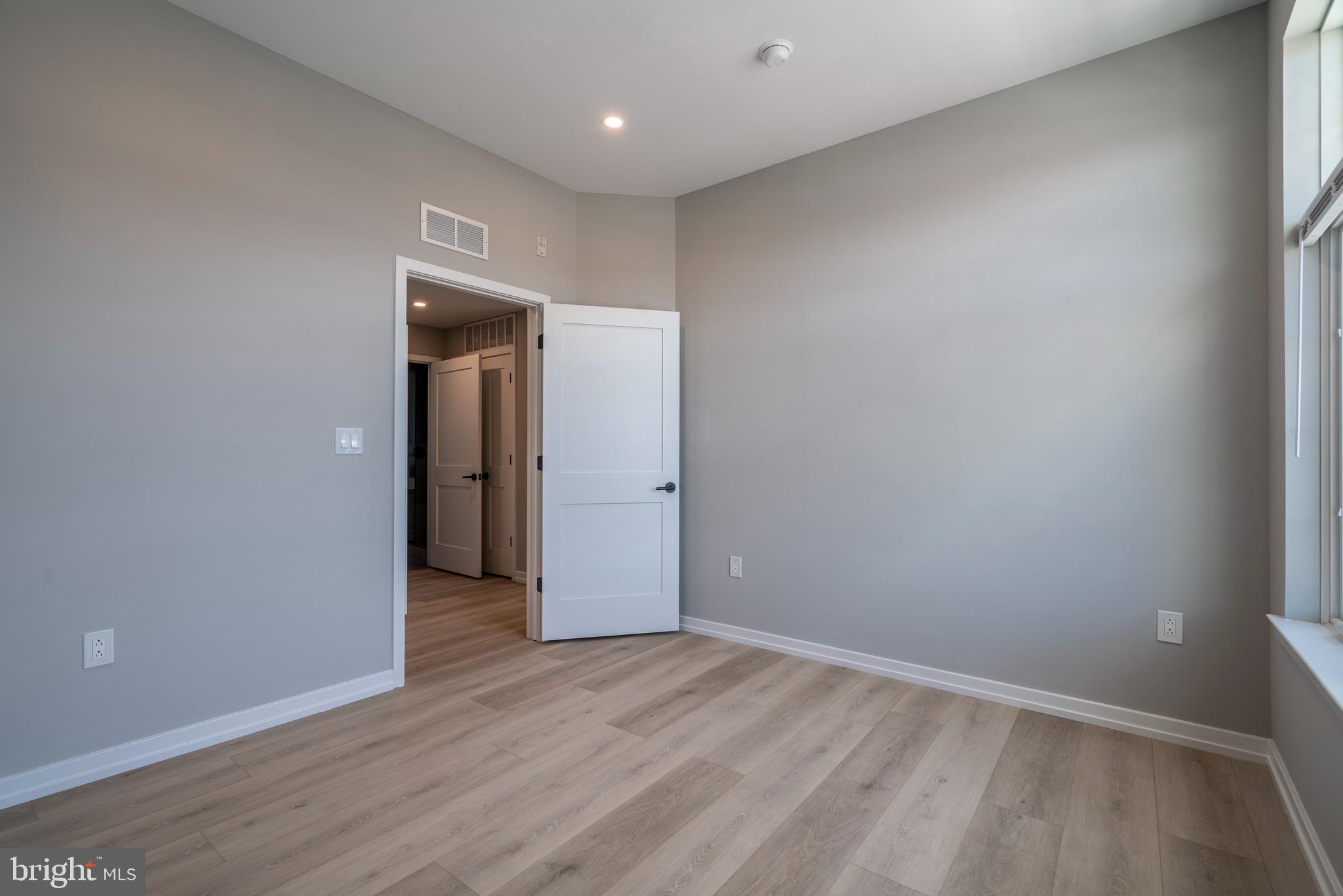 2401 WASHINGTON AVE #2A