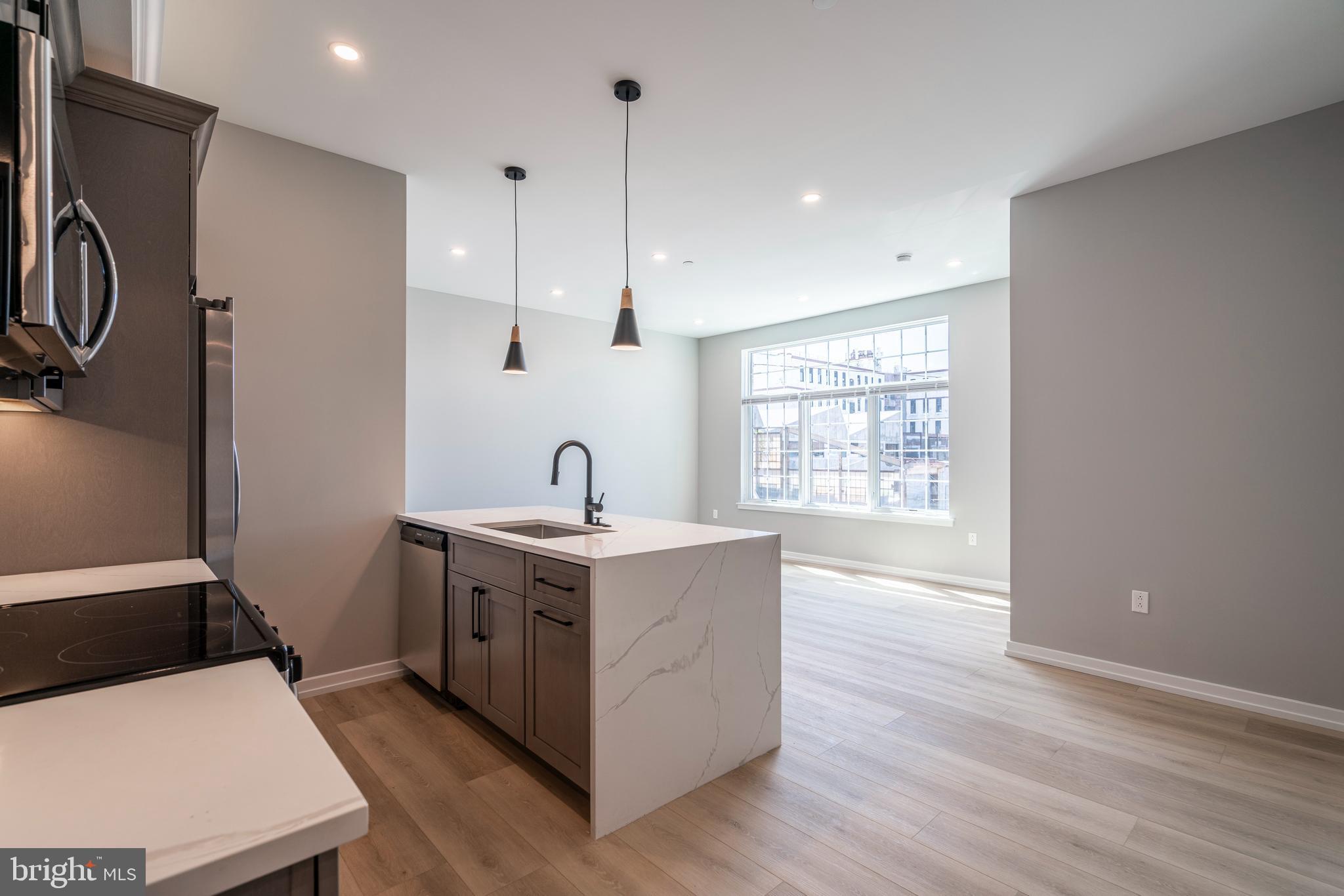 2401 WASHINGTON AVE #2A