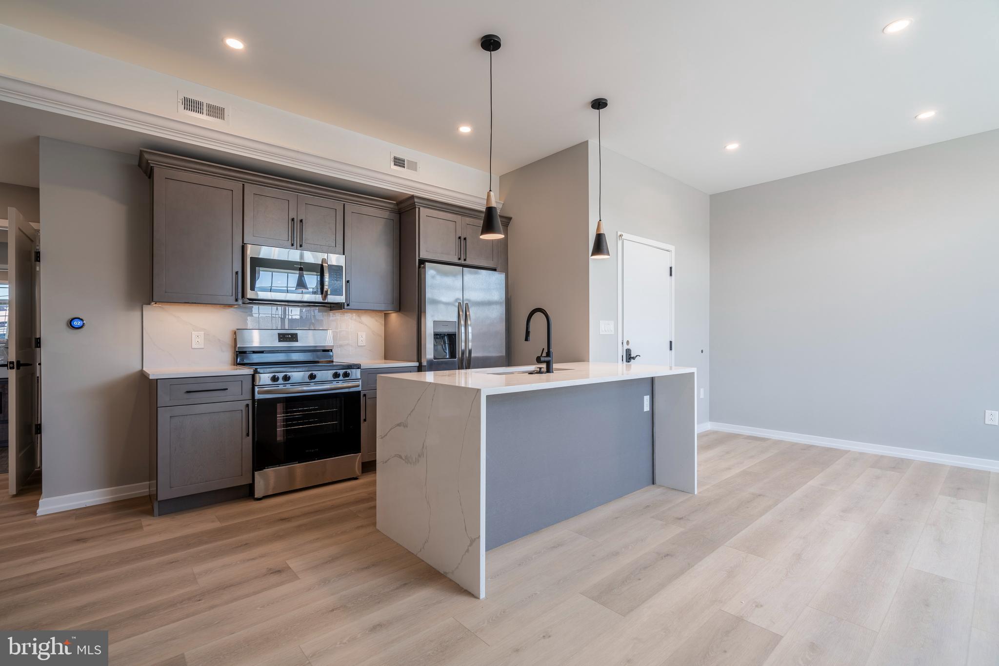 2401 WASHINGTON AVE #2A