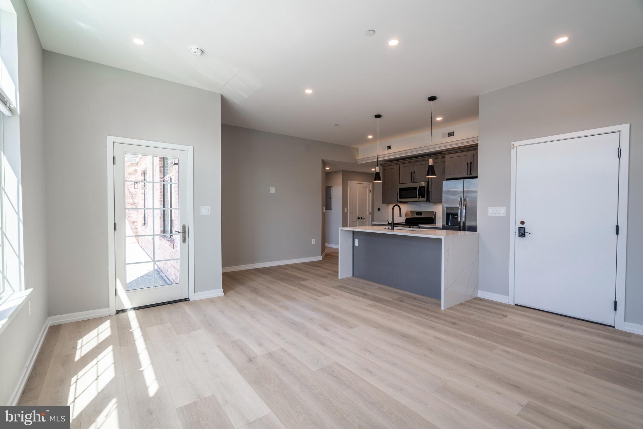 2401 WASHINGTON AVE #2A