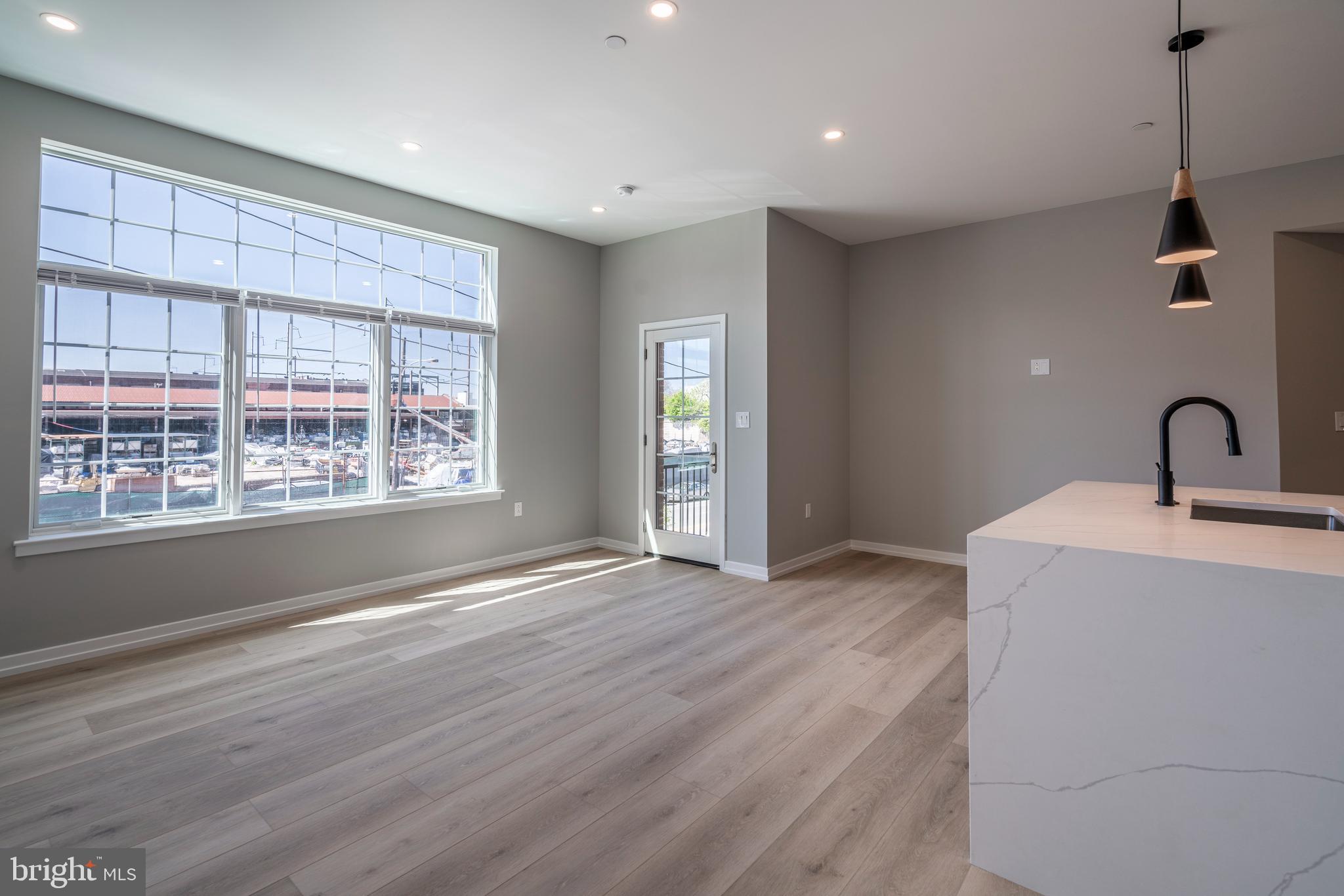 2401 WASHINGTON AVE #2A