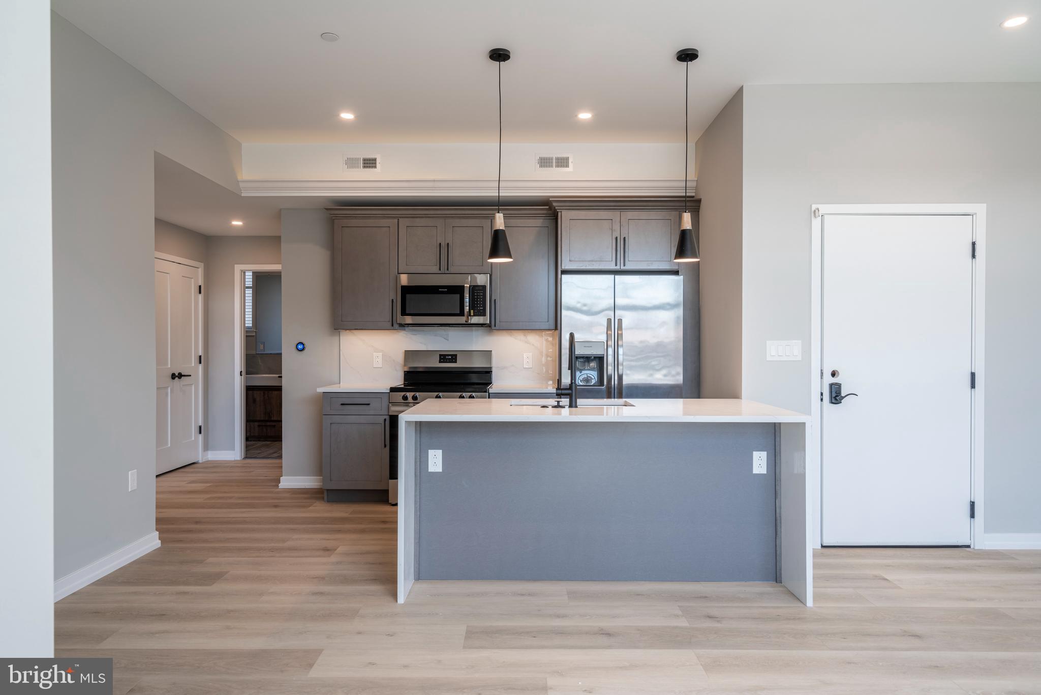 2401 WASHINGTON AVE #2A